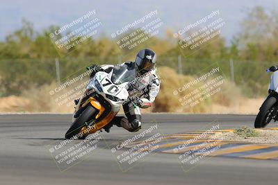 media/Nov-05-2022-SoCal Trackdays (Sat) [[f8d9b725ab]]/Turn 2 (1120am)/